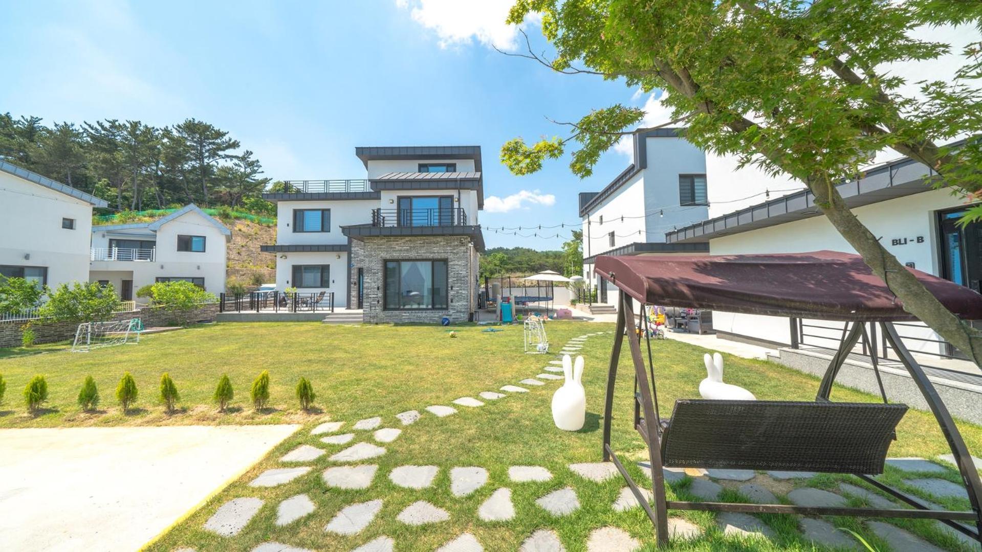 Gyeongju Blibli Poolvilla Exterior photo